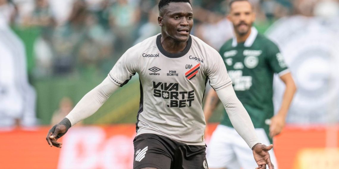 Concorrente direto do Athletico define premiação milionária por acesso e “bicho” por vitória