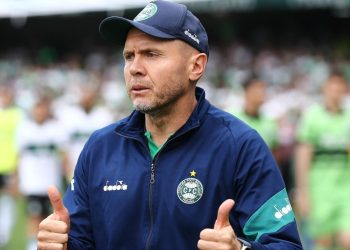 Série B: Matemática de título, acesso e rebaixamento na rodada final