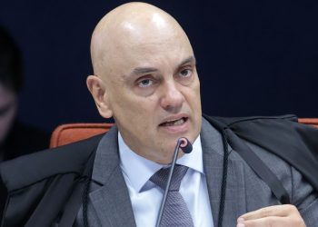 Moraes autoriza visitas de filhos a Bolsonaro durante internação