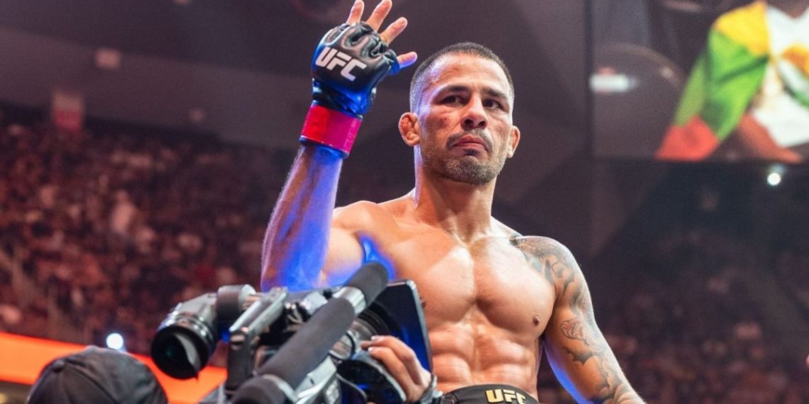 UFC 323: Prestes a defender cinturão, Pantoja abre o jogo sobre subir de categoria