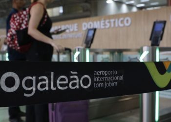 Ventania que atingiu SP provocou cancelamento de voos no Rio