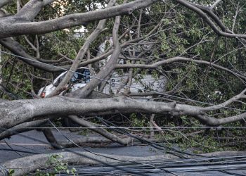 Volta a chover em São Paulo e número de pessoas sem luz aumenta