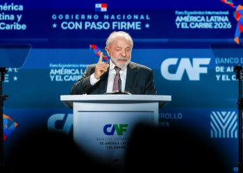 “Divididos, somos frágeis”, diz Lula ao defender integração na AL