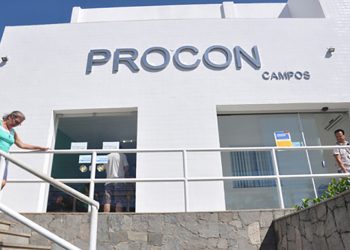 Procon Campos divulga lista de material que escolas não podem solicitar