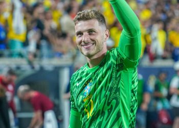 Bento retoma titularidade no Al-Nassr após fracasso na ida para a Itália