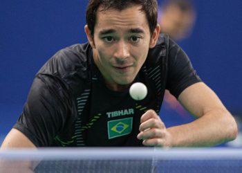 Calderano disputa semifinal do Star Contender de Doha neste domingo