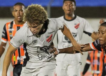 Athletico vence o Araçatuba e avança em primeiro do grupo na Copinha; veja os gols