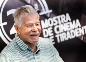 Sessão na praça emociona público da Mostra Tiradentes