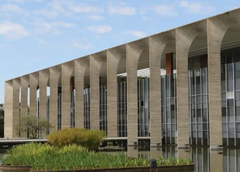 MRE monitora decisão de eurodeputados que trava acordo com o Mercosul