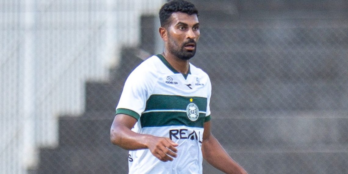 Seabra valoriza estreia de Breno Lopes, contratação mais cara da história do Coritiba