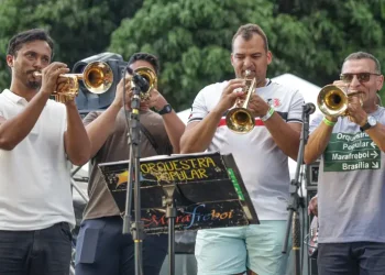 Galinho de Brasília honra a tradição do frevo e a paixão pelo futebol