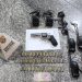 Suspeitos são presos com arma e munições escondidas dentro de urso de pelúcia em Campos