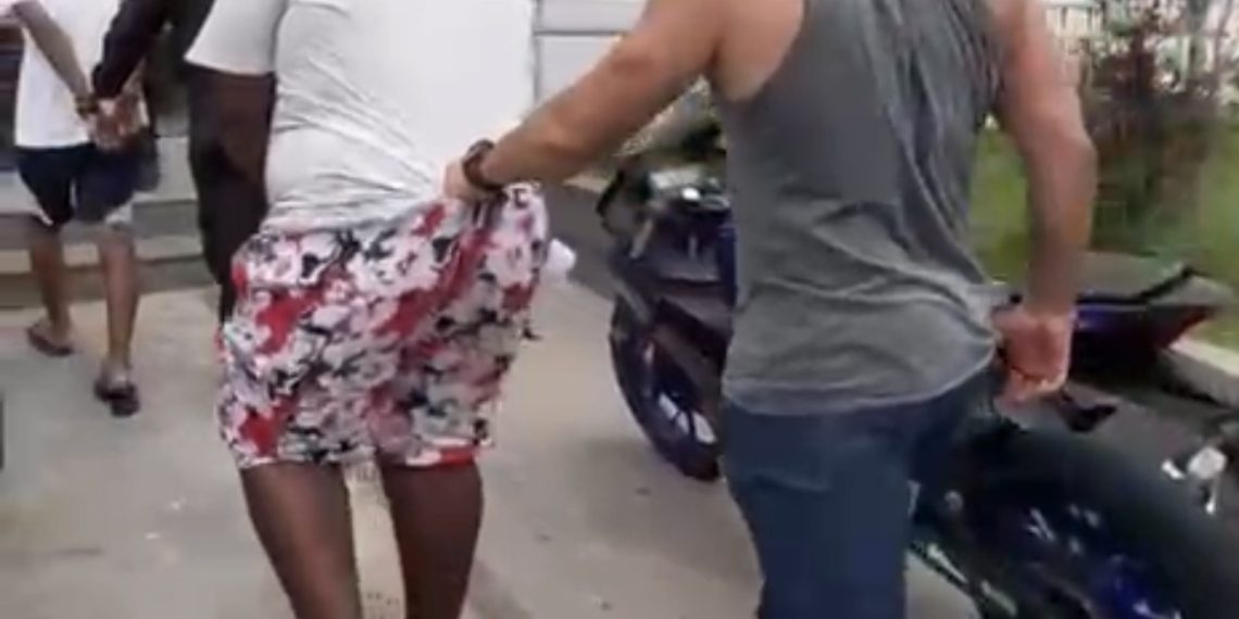 Três traficantes são presos em flagrante durante operação, em Macaé