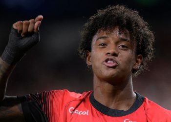 Athletico assina novo acordo e aumenta multa de Bruninho