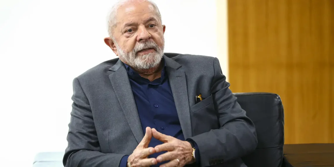 Principal desafio da Venezuela é fortalecer democracia, diz Lula