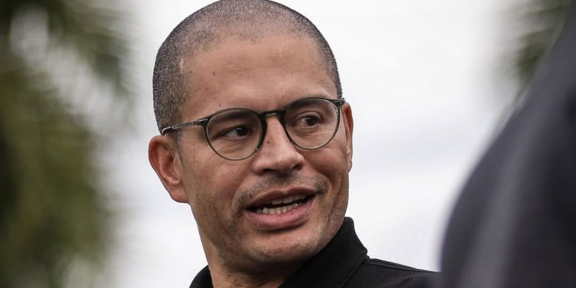 Zagueiro é liberado pelo Athletico e vai para novo clube de Alex