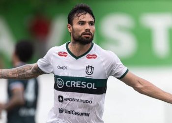 Em jogo de cinco gols, Maringá avança de fase na Copa do Brasil