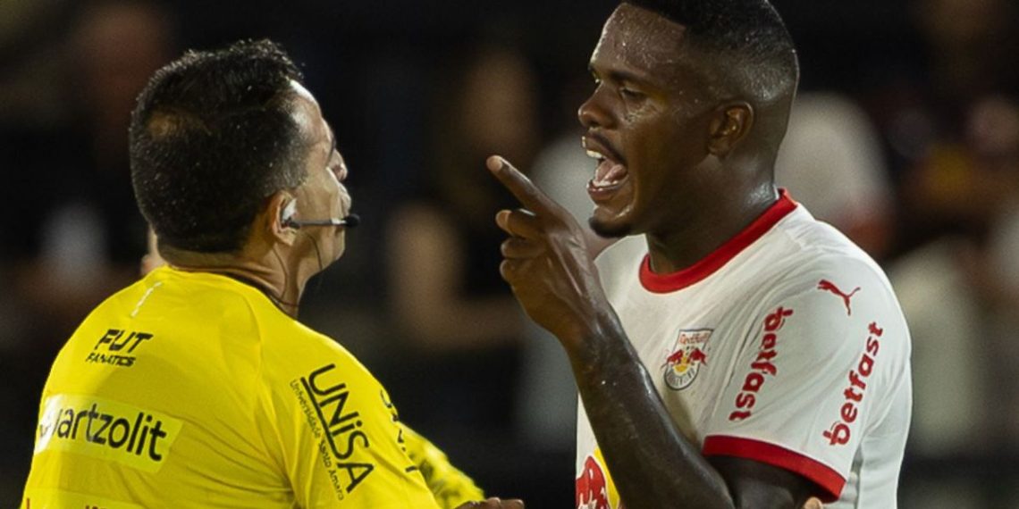 Após declarações machistas, zagueiro do Bragantino fica fora do jogo contra Athletico