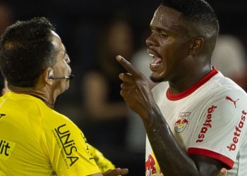 Após declarações machistas, zagueiro do Bragantino fica fora do jogo contra Athletico