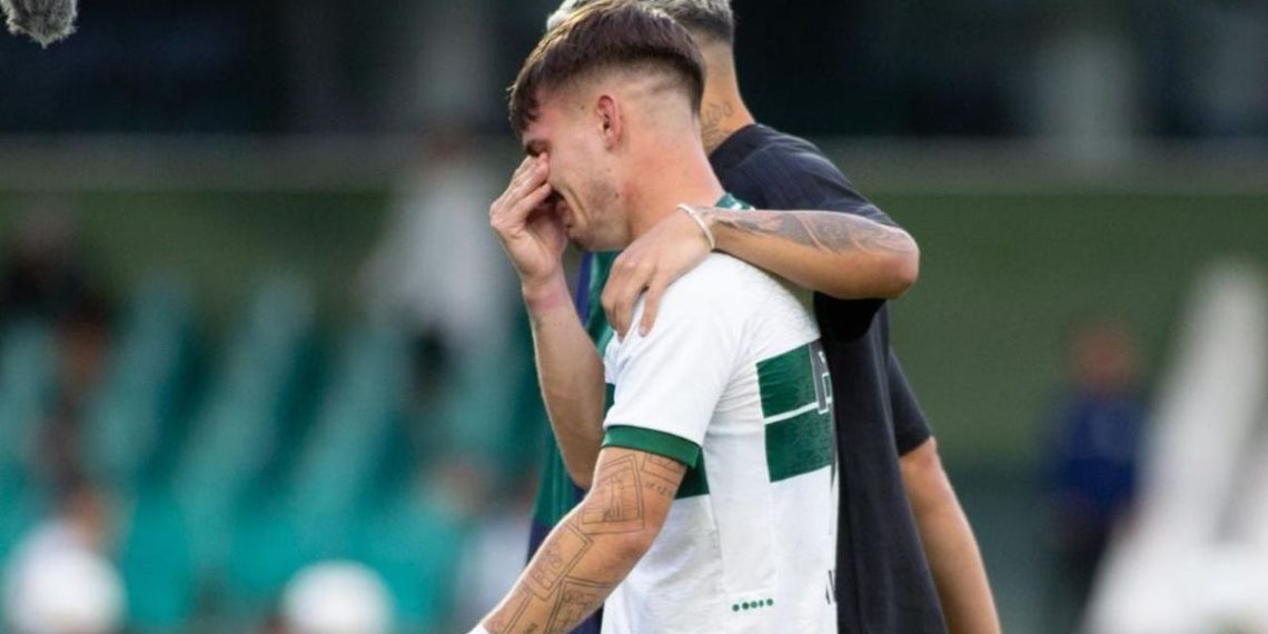 Ex-Athletico exalta Operário após eliminação sobre o Coritiba
