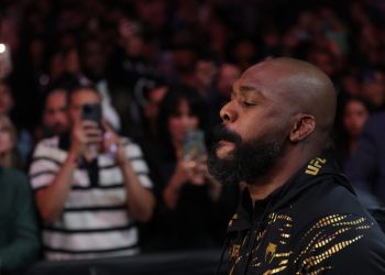 E a Casa Branca? Jon Jones se queixa de preparação para luta