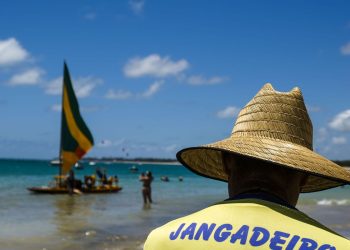 Senado aprova regras para empresas que prestam serviços a turistas