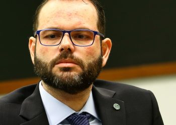 Relator no TSE vota contra cassação do senador Jorge Seif
