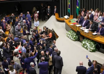 Davi Alcolumbre prega convivência pacífica entre poderes