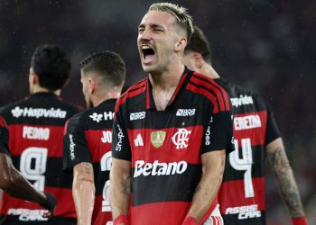 Flamengo derrota Remo por 3 a 0 e entra no G4 do Brasileiro