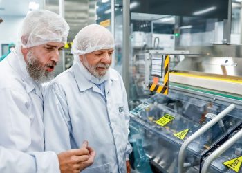 Lula diz que Estado deve garantir acesso a medicamentos