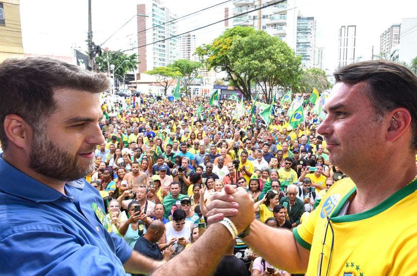 Flávio Bolsonaro confirma filiação de Wladimir ao PL: “Vamos estar juntos na próxima semana”