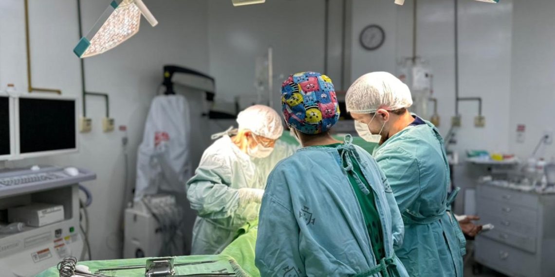 Grávida faz parto de urgência após sofrer acidente de moto em Campos e bebê nasce com vida 