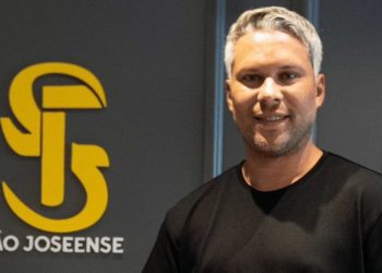 Ex-Athletico e Coritiba deixa gestão de clube paranaense