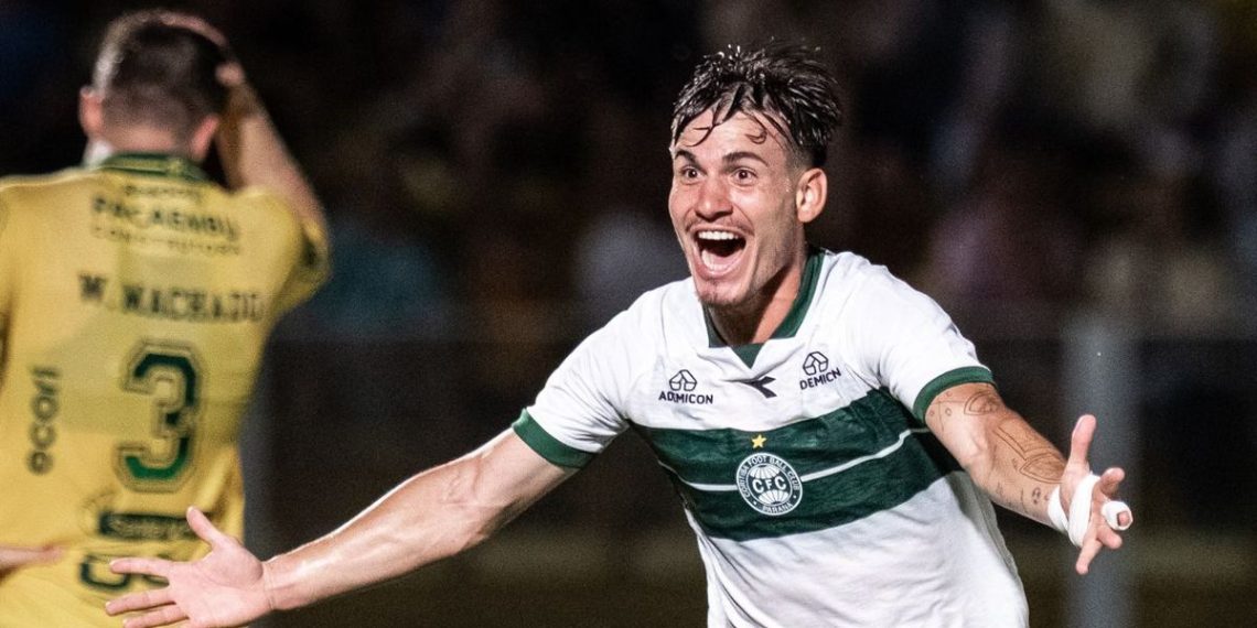 Goleiro brilha, Coritiba derruba Mirassol e entra na zona de Libertadores