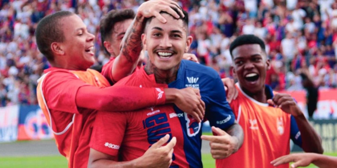 Ex-promessa do Coritiba brilha em recomeço pelo Paraná Clube