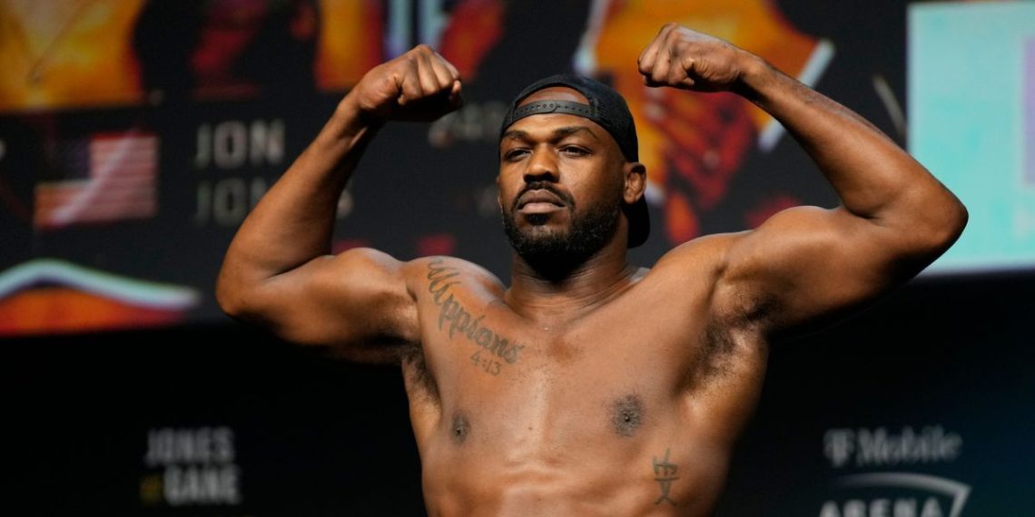 Jon Jones rebate Dana White e expõe briga com o UFC