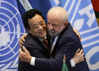 Lula faz apelo à paz, condena corrida armamentista e critica ONU