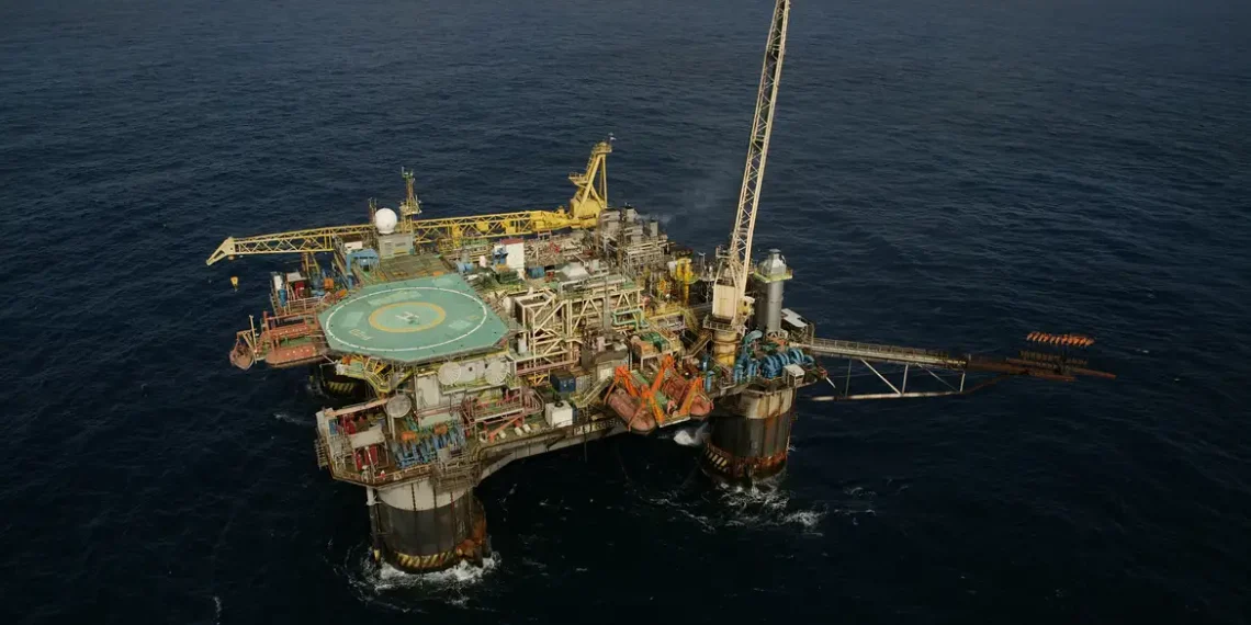 Petrobras retoma 100% da produção em duas áreas da Bacia de Campos