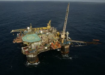 Petrobras retoma 100% da produção em duas áreas da Bacia de Campos