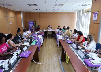 Movimento feminista protesta contra escala 6×1 e violência global