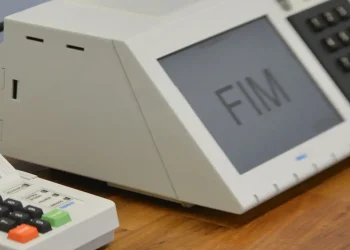 Eleitores de cidades do Ceará vão às urnas para eleições suplementares