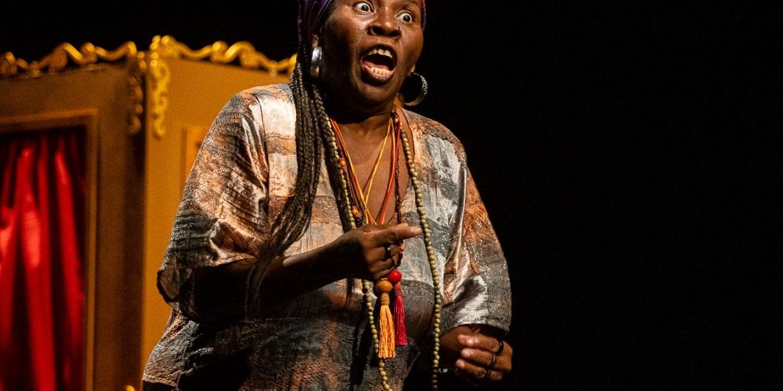 Comédia “Querida Mamãe” chega a Campos com sessões gratuitas