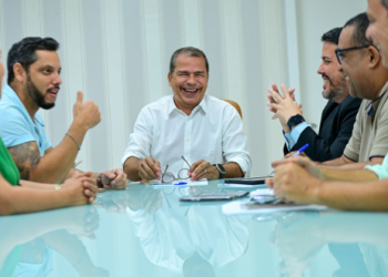 Prefeito de Campos anuncia processo seletivo da Assistência Social com 236 vagas