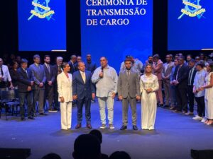 Frederico Paes é empossado como novo prefeito de Campos