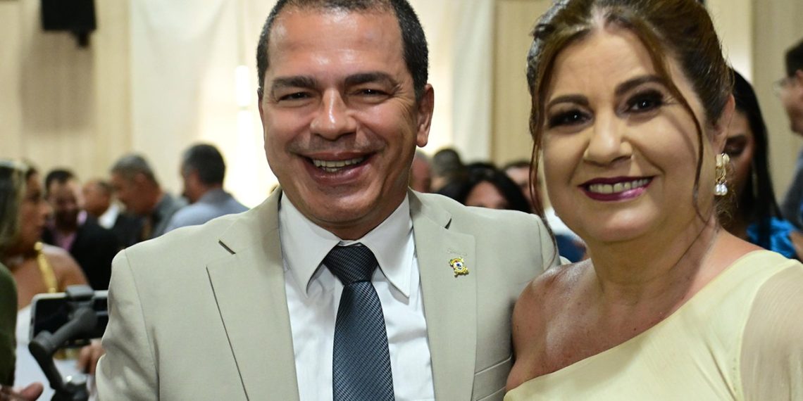 Prefeito de Campos afirma que Rosinha Garotinho não pode ser nomeada como secretária no momento