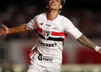 Brasileirão: Ferreira brilha e São Paulo aplica 4 a 1 no Cruzeiro