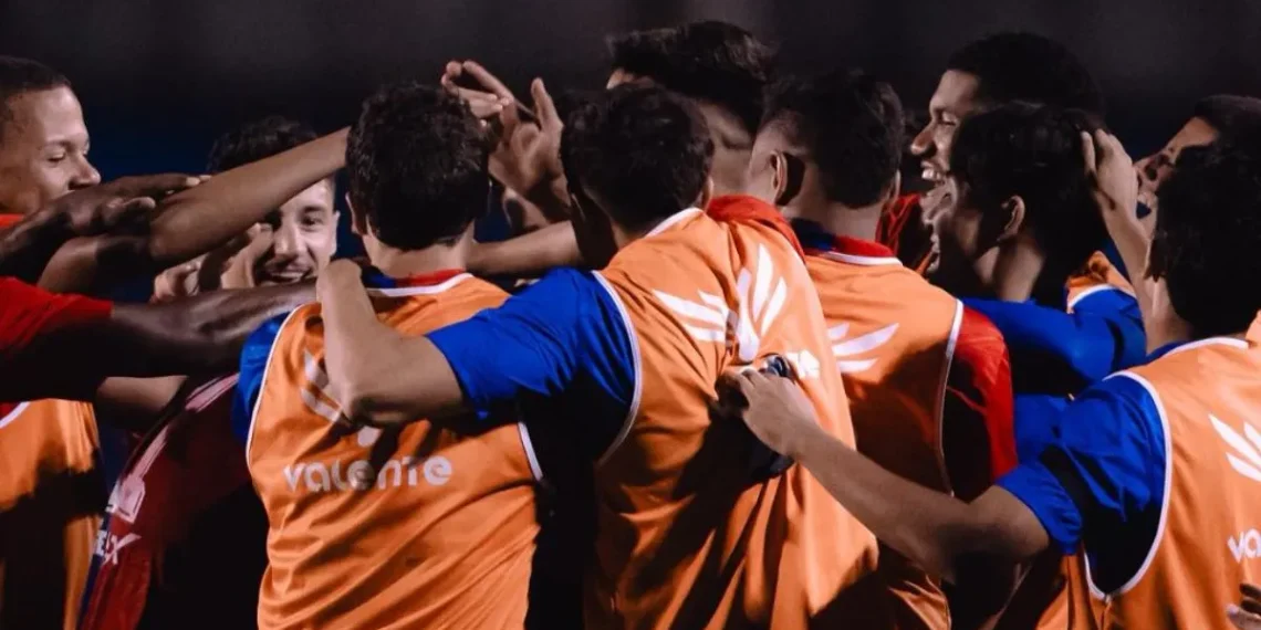 Paraná Clube vence o Araucária como “visitante” e segue líder na Segundona