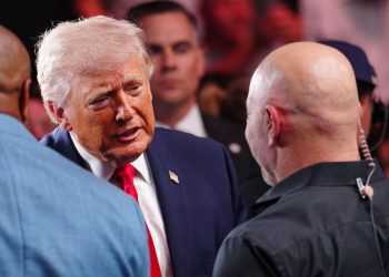 Trump pede luta e UFC Casa Branca ganha combate pesado