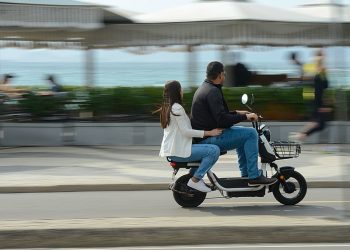Prefeitura do Rio regulamenta uso de bicicletas elétricas e patinetes