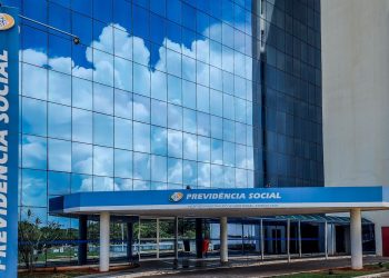 Vazamento de dados no INSS expõe 2,8 milhões de CPFs; 98% de falecidos